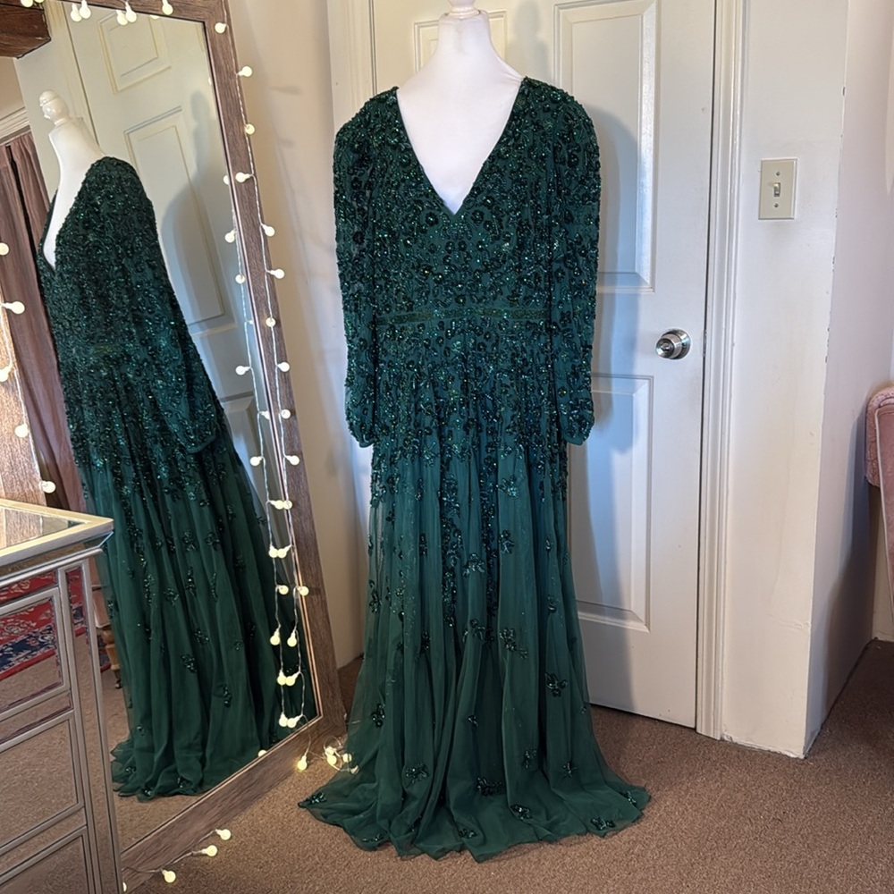 Mac Duggal Green Embellished Maxi Dress - Picture 3 of 16